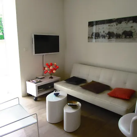 B9492 - T3 Moderne - Biarritz Mediatheque